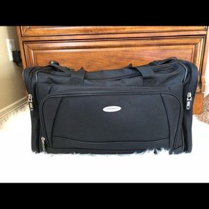 samsonite leather duffle bag